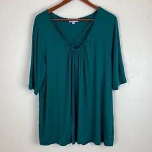 Molly & Isadora Woman’s 4XL Green criss cross front short sleeve top